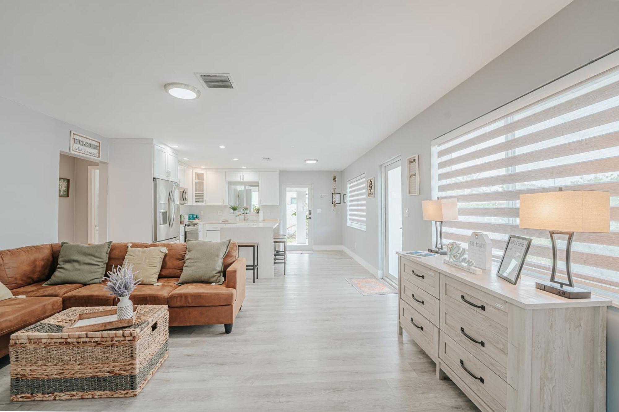 Home With A Pool Close To Beach And Fll Airport Pool Heated October- March Fort Lauderdale Kültér fotó