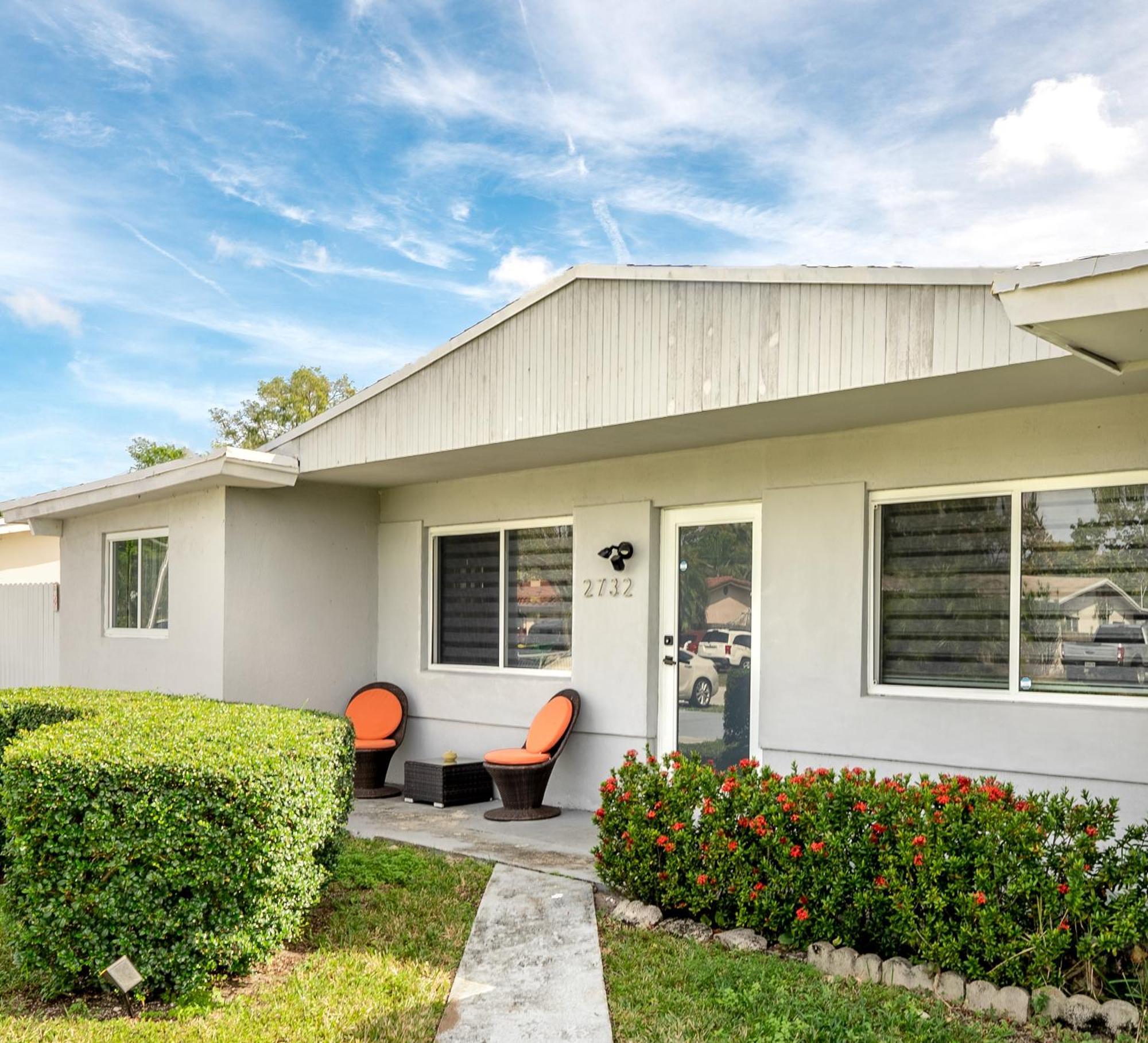 Home With A Pool Close To Beach And Fll Airport Pool Heated October- March Fort Lauderdale Kültér fotó